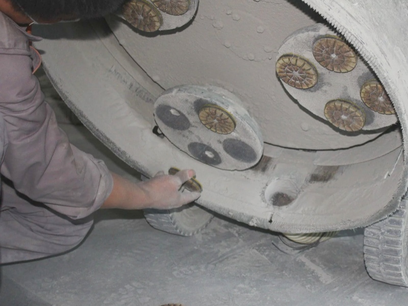 اختيار الوسادة الانتقالية المناسبة لنوع أرضيتك الخرسانية