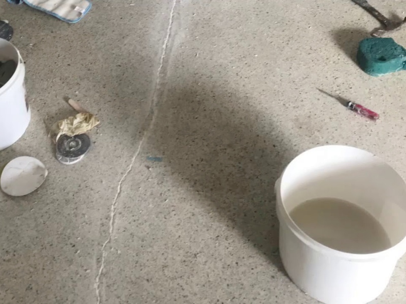 حل مشكلة التشققات والكسر في أرضيات الترازو